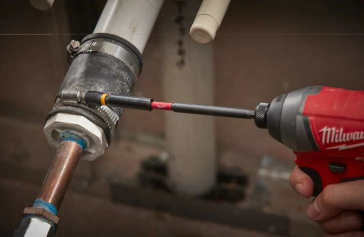 MILWAUKEE SHOCKWAVE™ IMPACT DUTY 60 mm 1/4" magnetický držiak bitov